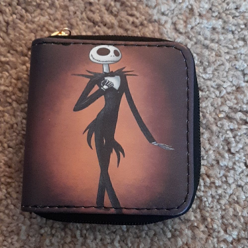 NWOT Nightmare Before Christmas shirt wallet.